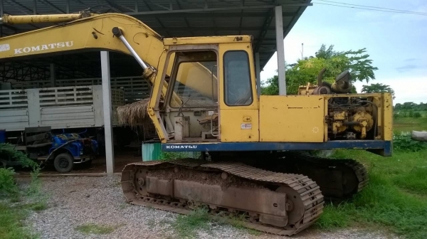 ขายแบคโฮ KOMATSU PC200-2 สภาพใช้งานได้ปกติ เอกสารสัญญาซื้อขาย ราคาต่อรองได้ครับ ขายแบคโฮ KOMATSU PC200-2 สภาพใช้งานได้ปกติ เอกสารสัญญาซื้อขาย ราคาต่อรองได้ครับ
