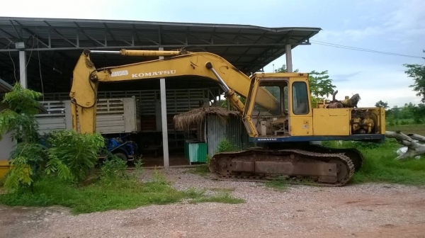 ขายแบคโฮ KOMATSU PC200-2 สภาพใช้งานได้ปกติ เอกสารสัญญาซื้อขาย ราคาต่อรองได้ครับ ขายแบคโฮ KOMATSU PC200-2 สภาพใช้งานได้ปกติ เอกสารสัญญาซื้อขาย ราคาต่อรองได้ครับ