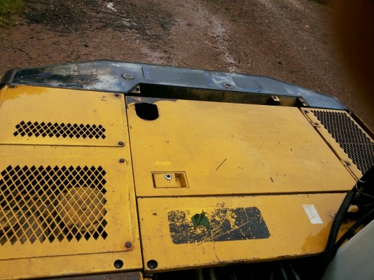 ขายรถแบคโฮ KOMATSU PC120-5 บุ้งกี๋กับหัวคีปไม้ แอร์พร้อม ราคา 550000