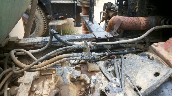 ขายรถบรรทุก 10 ล้อน้ำ HINO เปอร์เฟีย เครื่อง DAEWOO 320 แรงม้า ราคา 600000