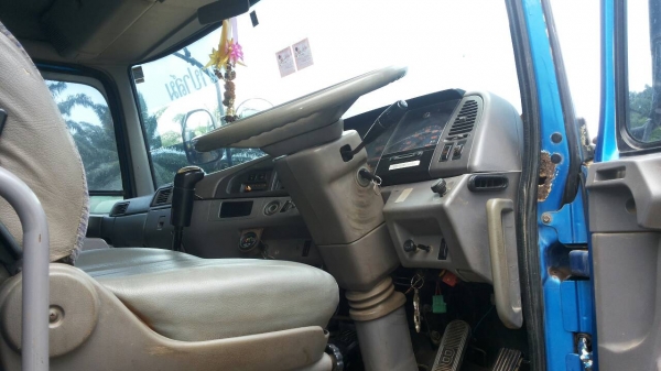 ขายรถบรรทุก 10 ล้อน้ำ HINO เปอร์เฟีย เครื่อง DAEWOO 320 แรงม้า ราคา 600000