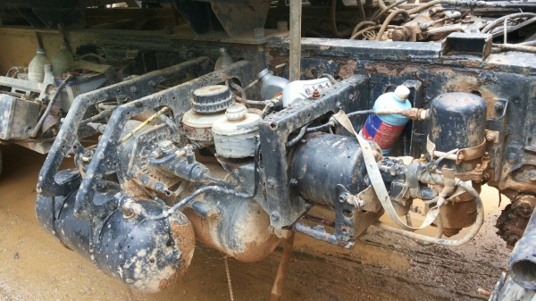 ขายรถบรรทุก 10 ล้อน้ำ HINO เปอร์เฟีย เครื่อง DAEWOO 320 แรงม้า ราคา 600000