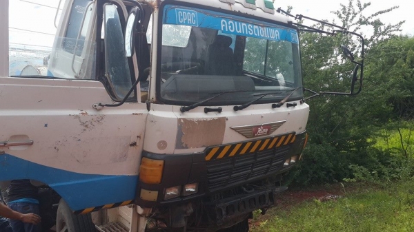 ขายรถโม่ปูน 10ล้อสองเพลา HINO FR260แรง โม่7คิวแชชซีสวย โม่ตรง เกียร์ PTO เอกสารเล่มทะเบียนพร้อมโอน สภาพพร้อมวิ่งงานกันชนครบ