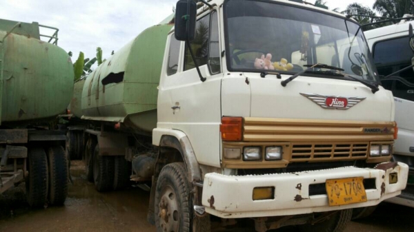 ขายรถบรรทุก 10 ล้อน้ำ HINO SUMO 227 ใส่เครื่อง DAEWOO 320 แรงม้า ราคา 600000