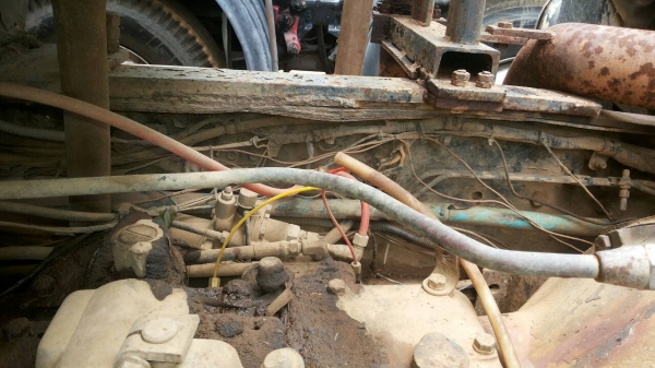 ขายรถบรรทุก 10 ล้อน้ำ HINO SUMO 227 ใส่เครื่อง DAEWOO 320 แรงม้า ราคา 600000