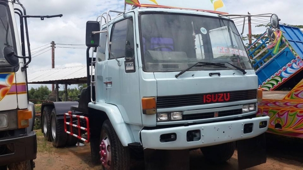 ขาย10ล้อหัวลาก อีซูซุ ร็อคกี้2เพลา 205 โบอินเตอร์ แชชซีสวย เครื่องดี สภาพพร้อมวิ่งงานระบบใช้งานปกติ เอกสารทะเบียนพร้อมโอน