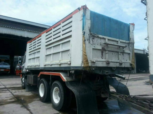 ขายด่วนไอ้หลงโบ 220แรงสองเพลาดั้มแม่ลูกสภาพพร้อมใช้โทร0843923995