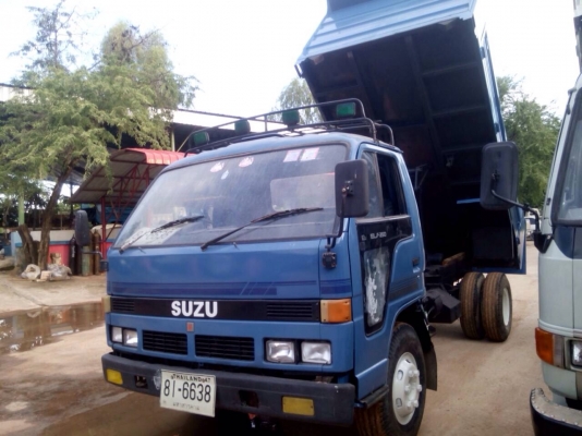 รถดั้มNPR 115 แรง 4BD1. ดั้มต่อไหม่รถสวยไม่โทรมกระบอกดั้มรุ่นไหม่แกนใหญ่พิเศษครับ