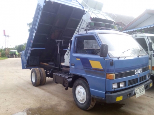 รถดั้มNPR 115 แรง 4BD1. ดั้มต่อไหม่รถสวยไม่โทรมกระบอกดั้มรุ่นไหม่แกนใหญ่พิเศษครับ