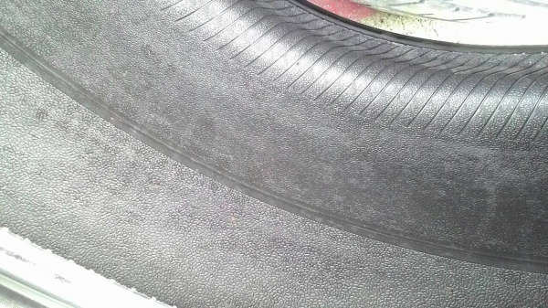 255/35R18 ยางGERMANY และ KOREA อย่างละเส้น ไม่มีปะ tel.081-427-3941