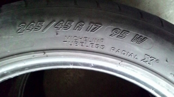 245/45R17 MICHELIN Pilot preceda มี 2 เส้น tel.081-427-3941 245/45R17 MICHELIN Pilot preceda มี 2 เส้น tel.081-427-3941