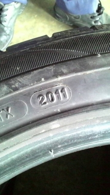 245/45R17 MICHELIN Pilot preceda มี 2 เส้น tel.081-427-3941 245/45R17 MICHELIN Pilot preceda มี 2 เส้น tel.081-427-3941
