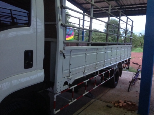 ขายรถบรรทุก 6 ล้อรั้ว ISUZU FRR 210 แรงม้าปี 2556 กระบะยาว 5.50 เมตร ราคา 1260000