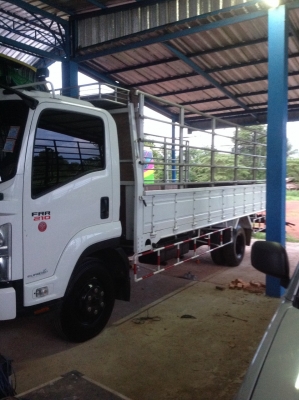 ขายรถบรรทุก 6 ล้อรั้ว ISUZU FRR 210 แรงม้าปี 2556 กระบะยาว 5.50 เมตร ราคา 1260000