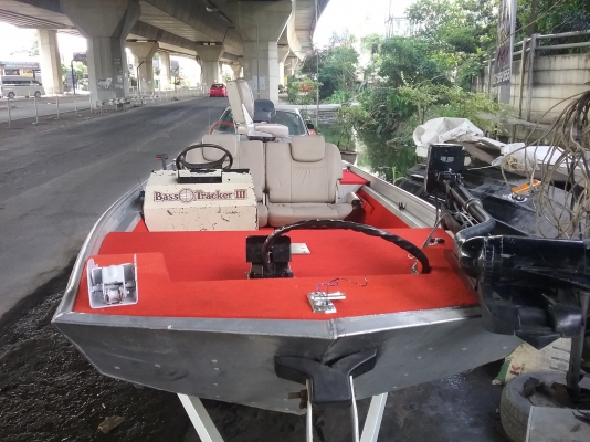 เรืออลูมิเนียม bass tracker16ฟุต