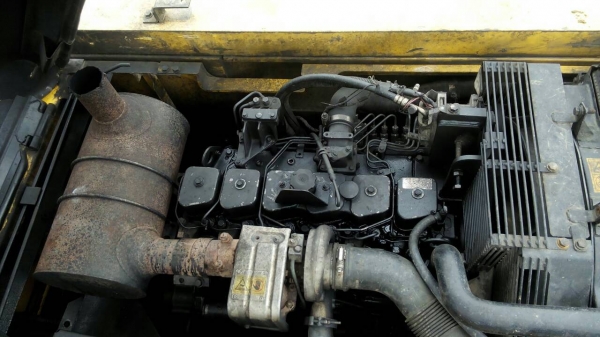 ขายรถแบคโฮ KOMUTSU 200-7 ราคา 1350000 สภาพพร้อมใช้งานครับ ขายรถแบคโฮ KOMUTSU 200-7 ราคา 1350000 สภาพพร้อมใช้งานครับ