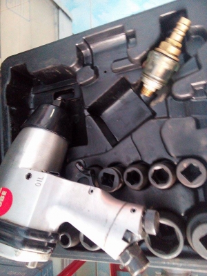 ขายบล็อกลม 4 หุน KOBE มือสองครับ ขายบล็อกลม 4 หุน KOBE มือสองครับ