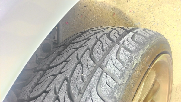 ขายยาง265/35r22สภาพ95\%ดอกหนานิ่มๆ1คู่
