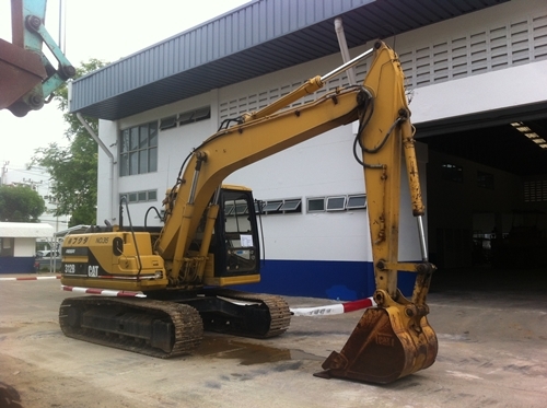 นำเข้าเครื่องจักรกลหนักมือ 2 จากต่างประเทศ Tel.098-858-5524 สามภพ ครับ