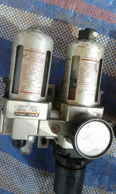 ตัวดักน้ำพ่นสีสภาพเดิมๆครับพร้อมใช้งานครับ  มีหลายตัวครับพร้อมใช้งานครับสวยๆครับเบิกใหม่เป็นพันครับ