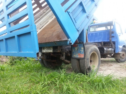 6 ล้อดั้ม