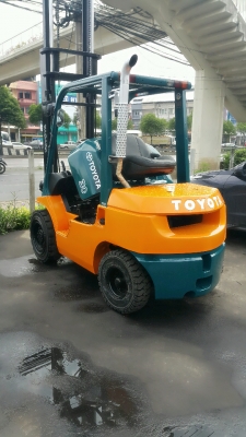 TOYOTA7FD30ขนาด3ตัน เสาสูง4เมตร เกียร์ออร์โต้ เครื่องยนต์ดีเซล2Z รับประกันเครื่องเกียร์3เดือน ราคาต่อรองได้0816161541