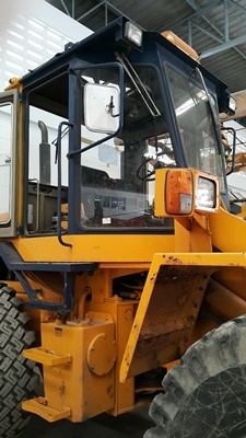 ขายรถตัก KOMATSU WA150-1 สนใจติดต่อ หนึ่ง 061-4194021