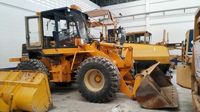 ขายรถตัก KOMATSU WA150-1 สนใจติดต่อ หนึ่ง 061-4194021