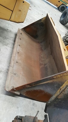 ขายรถตัก KOMATSU WA150-1 สนใจติดต่อ หนึ่ง 061-4194021