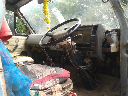 รถบรรทุก 6 ล้อดัมพ์ ISUZU Npr 115 แรงม้า เครื่อง 4BE1...ให้มาดูสภาพรถก่อนพร้อมทดลองขับ และสามารถต่อลองราคาได้อีก