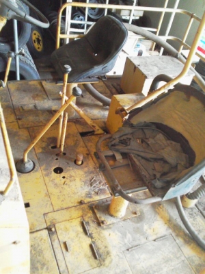 รถบด 9 ล้อ TS150 กำลังถึงไทยเร็วๆนี้ ติดต่อสอบถามได้ครับ รถบด 9 ล้อ TS150 กำลังถึงไทยเร็วๆนี้ ติดต่อสอบถามได้ครับ