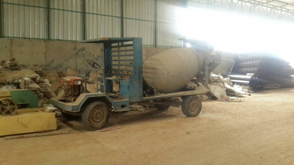 รถอีแต๋น โม่ปูน 2คิว