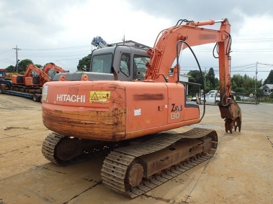 Hitachi ZX130K เก่าญี่ปุ่น พร้อมหัวบีบปูน สนใจโทร 081-858-1834