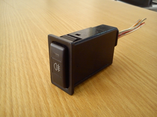 สวิตช์ไฟตัดหมอก TOYOTA ทรงตั้ง