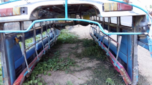 หลังคา 2 แถว หกล้อ สแตนเลสนอกใน พร้อมบันไดขึ้น หลังคา 2 แถว หกล้อ สแตนเลสนอกใน พร้อมบันไดขึ้น