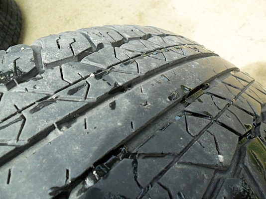 แม็กแท้ๆ ขอบ16-6รู139 พร้อมยาง ดันล็อป 245-70 R16ลงพื้นปี12 (4ล้อ 5,500บ.)