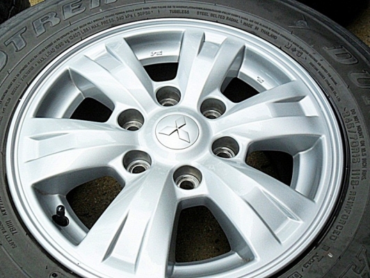 แม็กแท้ๆ ขอบ16-6รู139 พร้อมยาง ดันล็อป 245-70 R16ลงพื้นปี12 (4ล้อ 5,500บ.)