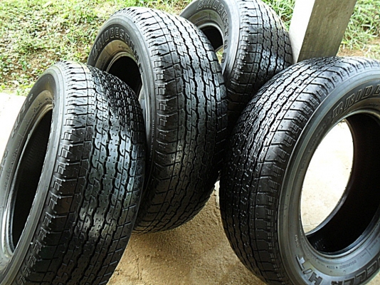 ยางกระบะยกสูงขอบ17 บริดสโตน 255-65-R17ลงพื้นปลายปี14 (4เส้น 6,500บ)ดอกเพียบ95\%