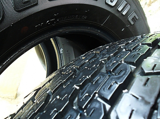 ยางกระบะยกสูงขอบ17 บริดสโตน 255-65-R17ลงพื้นปลายปี14 (4เส้น 6,500บ)ดอกเพียบ95\%