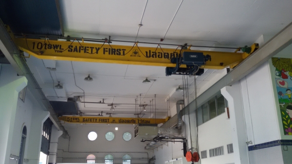 ขาย  เครนขนาด  10  ตัน