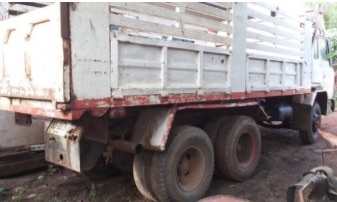 HINO ZM 285 HP EP100 TURBO สิบล้อดั๊มพ์ 2 เพลา กระบะดั๊มพ์เหล็ก 12 ตันสภาพดีสวยพร้อมบรรทุกหนักได้เลย เครื่องแรงดีไม่มีเยิ้ม หัวเก๋ง HINO FR วางใหม่ภายในเก๋งคอนโซลสวยครบ พวงมาลัยเพาเวอร์ เบรคลม ช่วงล่างใหญ่ ZM 8 น็อต คัชซีสวยไม่มีแตกบวม ยางสภาพดีประมาณ 70\%