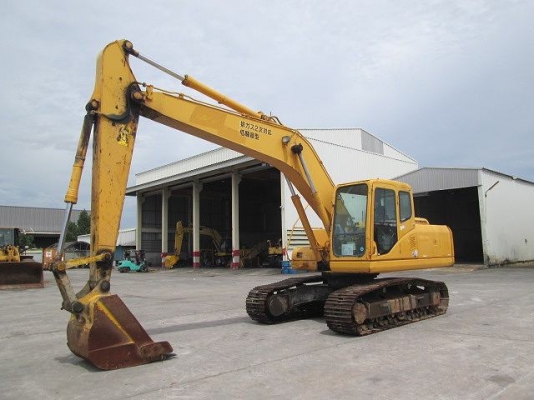 ขายด่วน รถขุด KOMATSU PC200-7 ขายด่วน รถขุด KOMATSU PC200-7