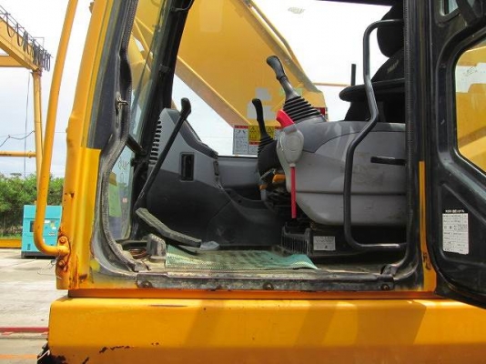 ขายด่วน รถขุด KOMATSU PC200-7 ขายด่วน รถขุด KOMATSU PC200-7