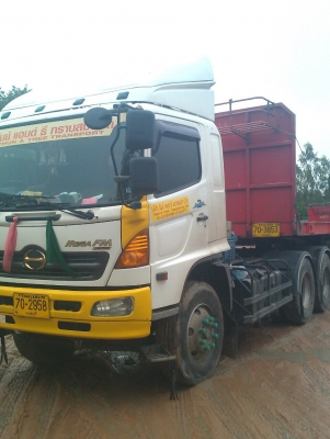 ขายด่วนครับ หัวลาก HINO 320  ปี 51 พร้อม หางพื้นเรียบ 3 เพลา ST รถสวยครับ พร้อมใช้งาน เลยครับ