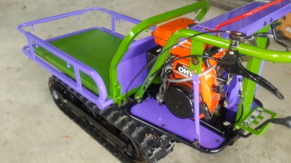 รถบรรทุกการเกษตรและก่อสร้าง