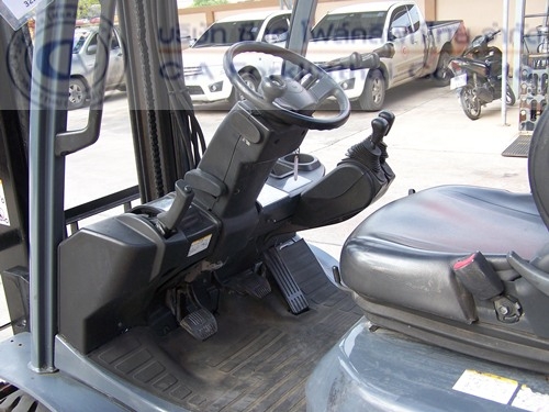 ขายรถ โฟล์คลิฟท์ TOYOTA รุ่น 8FD25