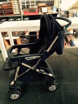 ขายรถเข็นเด็กยี่ห้อ Peg-Perego ขายรถเข็นเด็กยี่ห้อ Peg-Perego