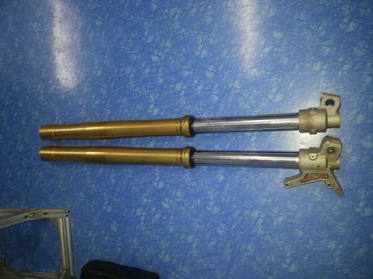 ขายโชค์หัวกลับ 4 สูบ