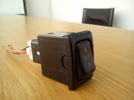 สวิตช์ A/T ทรงตั้ง