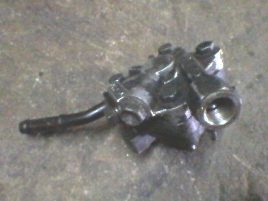 พัดลมไฮโดรลิกใส่UZ JZ ใบพัดแตกไปแล้วครับ 500บาท อยู่ดอนเมืองTEL0890671028 ID Line arnat1028